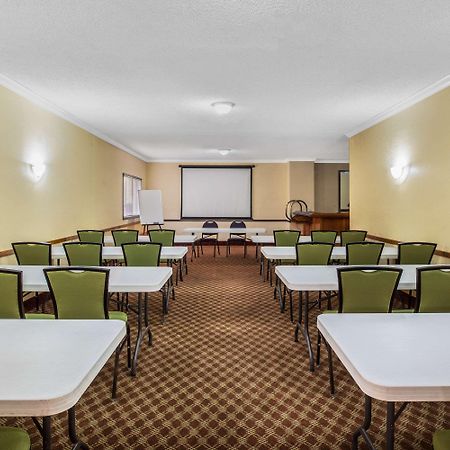 Hotel Baymont By Wyndham Tehachapi Exterior foto