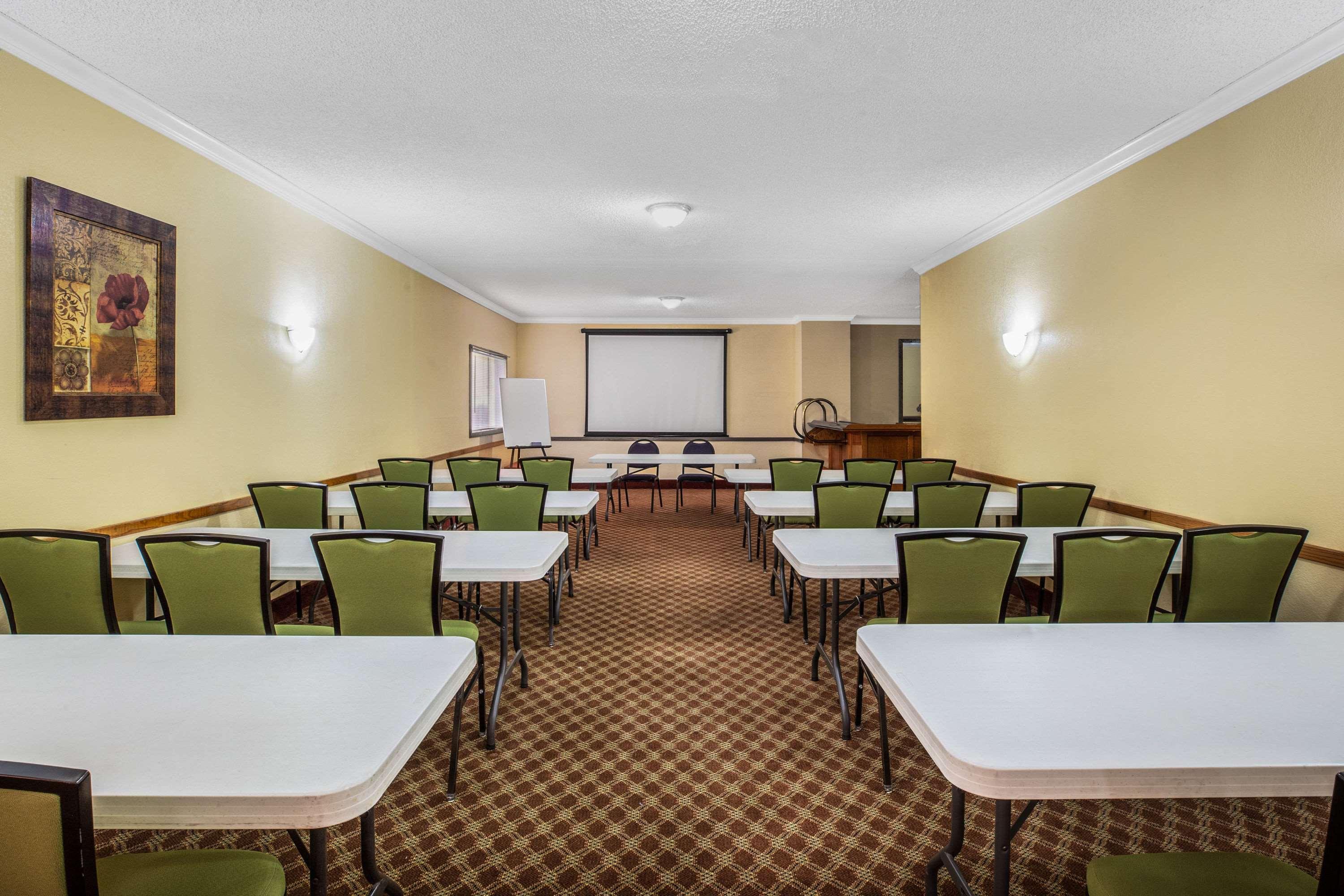 Hotel Baymont By Wyndham Tehachapi Exterior foto