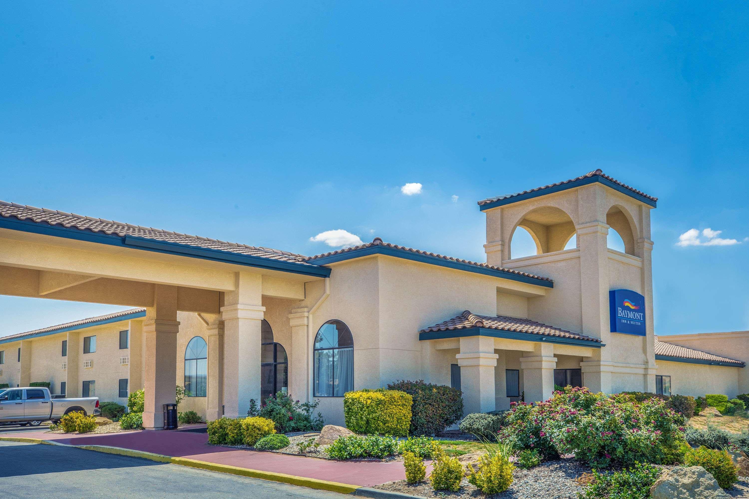 Hotel Baymont By Wyndham Tehachapi Exterior foto
