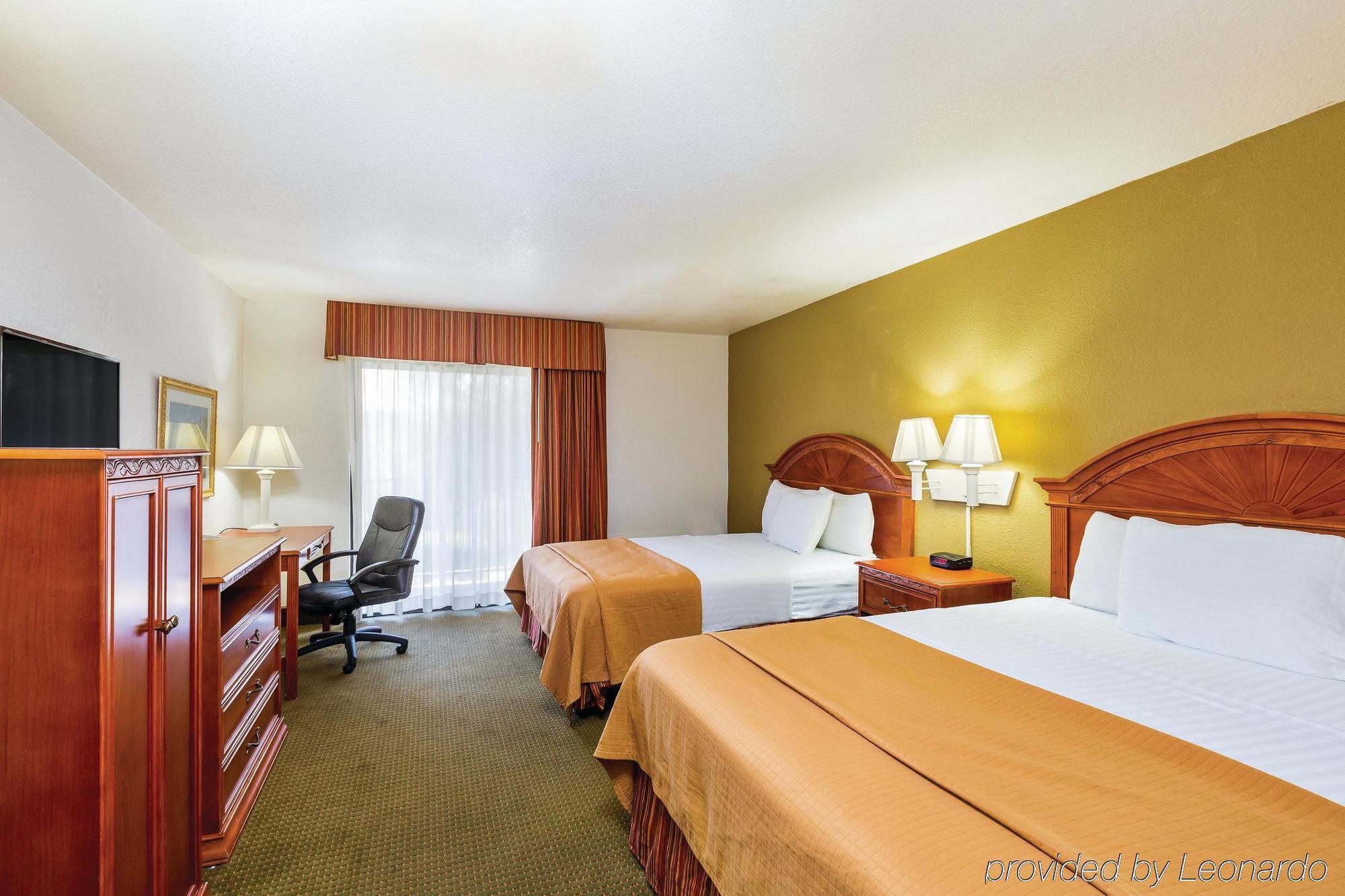 Hotel Baymont By Wyndham Tehachapi Exterior foto