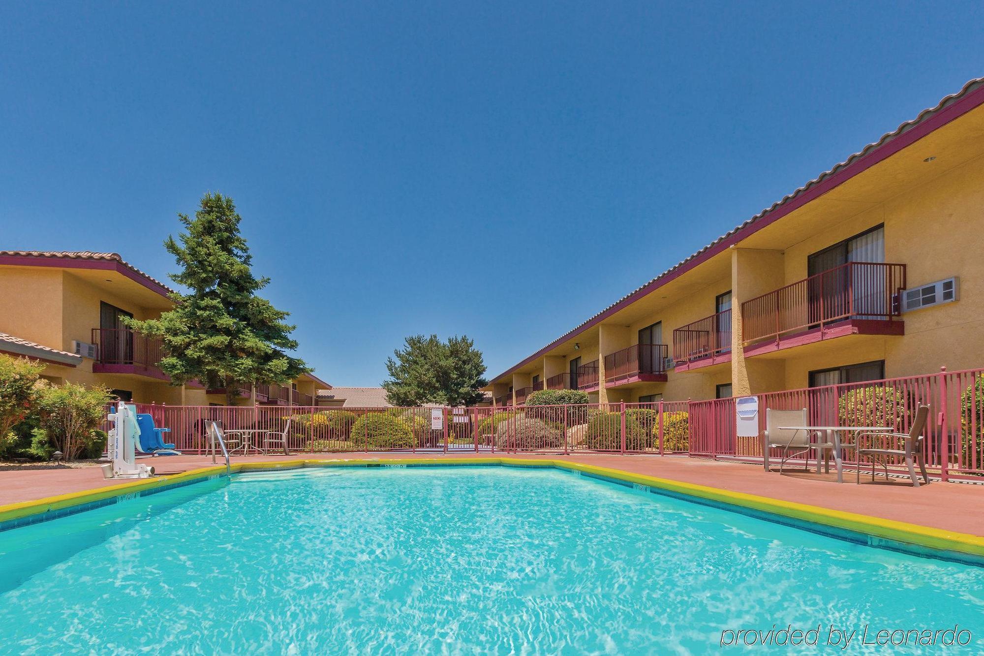 Hotel Baymont By Wyndham Tehachapi Exterior foto